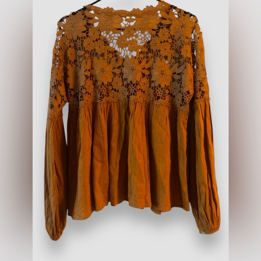 Free People Gold V-Neckline Bell Sleeves 100% Cotton Lina Lace Top Sz Sm - Picture 7 of 12